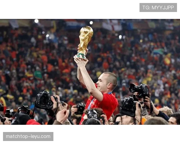 传奇落幕！伊涅斯塔退役：回顾巴萨巨星与西班牙世界杯功臣的辉煌生涯